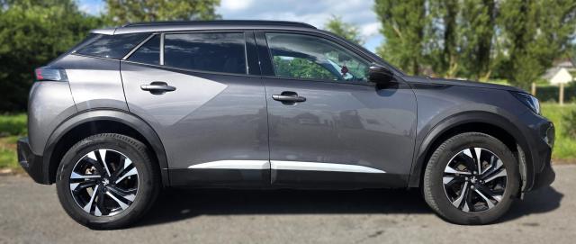 Peugeot 2008 image 2
