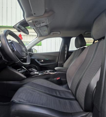 Peugeot 2008 image 5