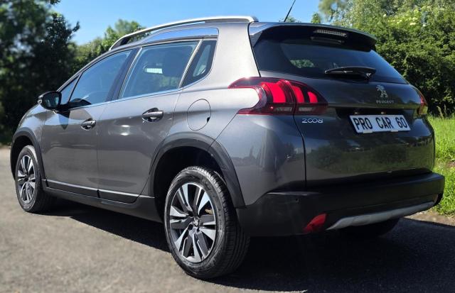 Peugeot 2008 image 2
