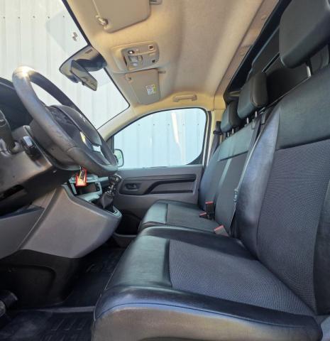 Citroen Jumpy image 8