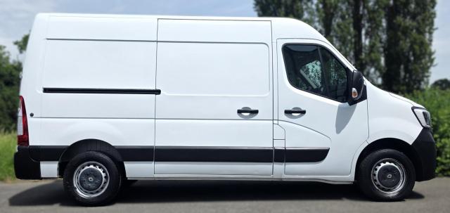 Renault Master image 8