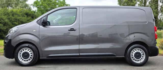 Peugeot Expert image 8