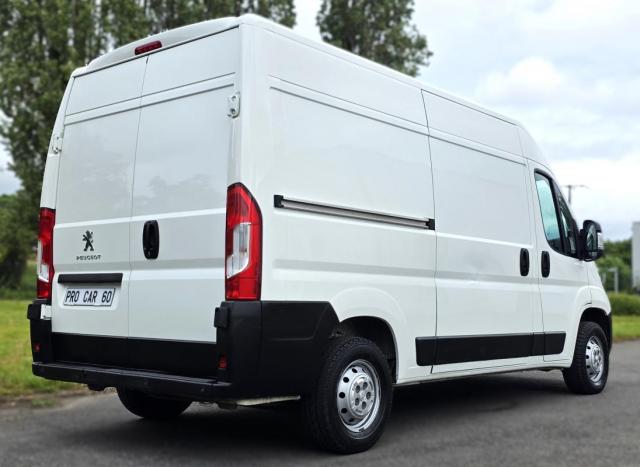 Peugeot Boxer image 2