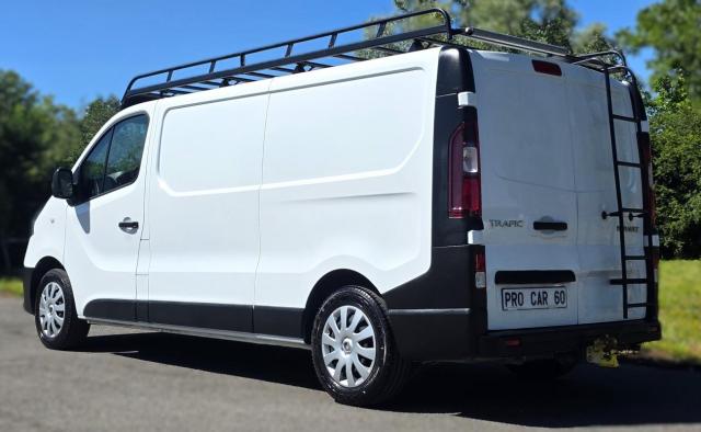 Renault Trafic image 8