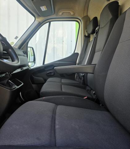 Renault Master image 1