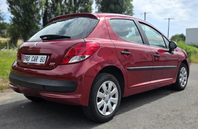 Peugeot 207 image 1