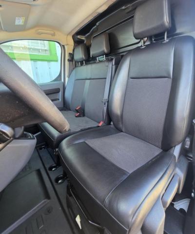 Citroen Jumpy image 9