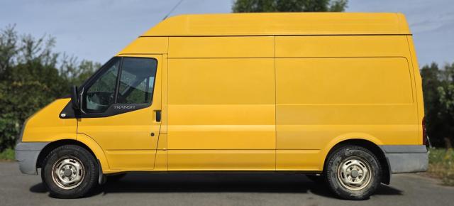 Ford Transit image 3