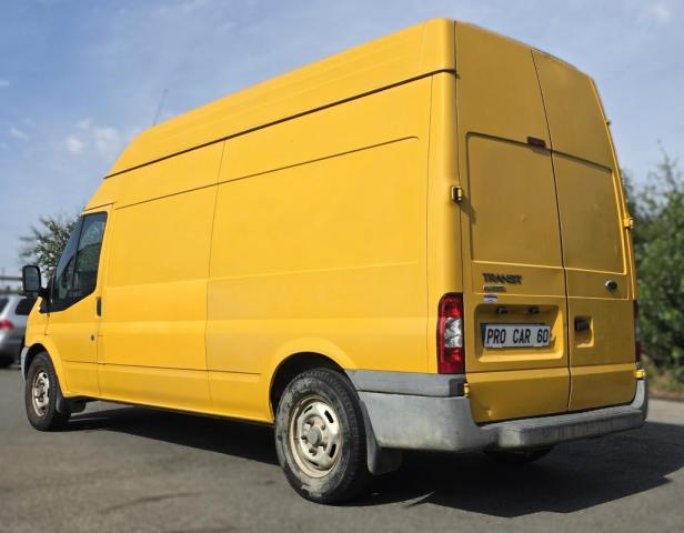 Ford Transit image 6