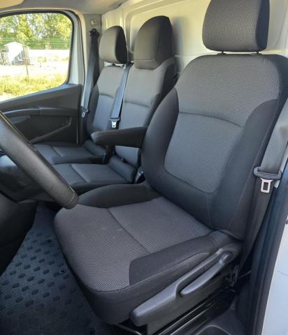 Renault Trafic image 6