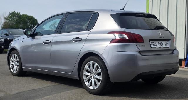 Peugeot 308 image 1