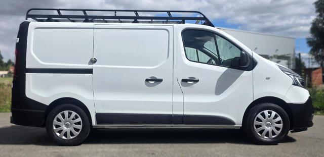 Renault Trafic image 9