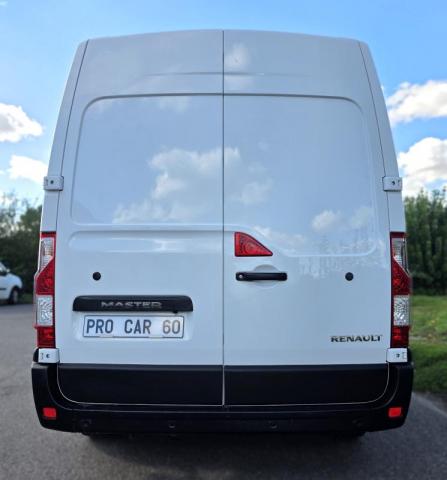 Renault Master image 1