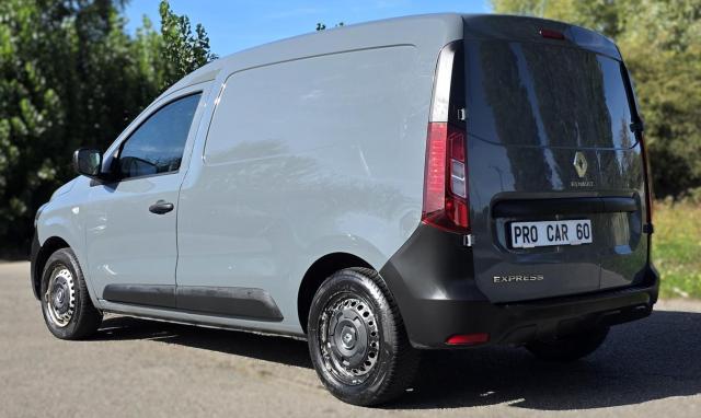 Renault Express Van image 5