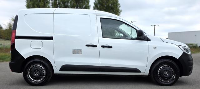 Renault Express image 2
