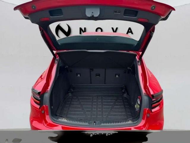 Porsche Macan image 3