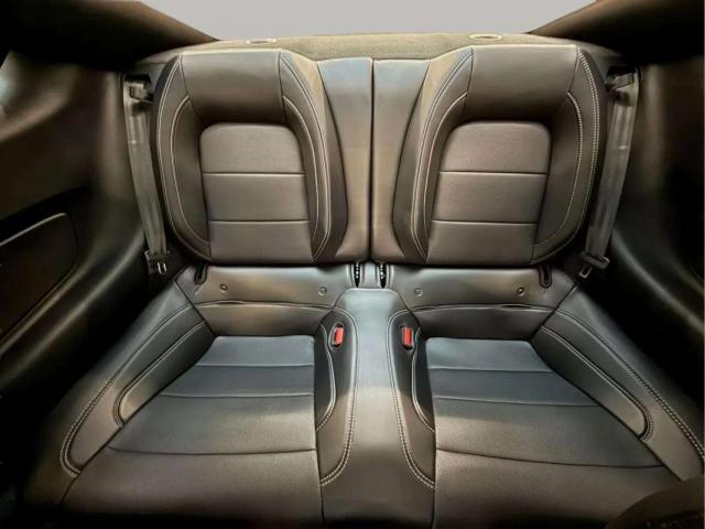 Ford Mustang image 3