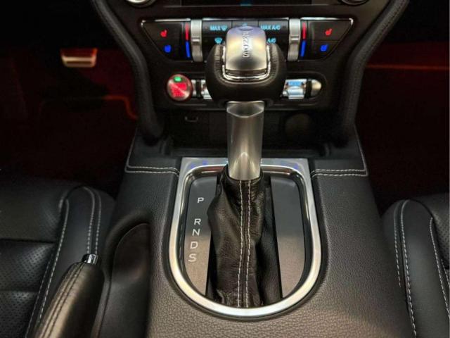 Ford Mustang image 7