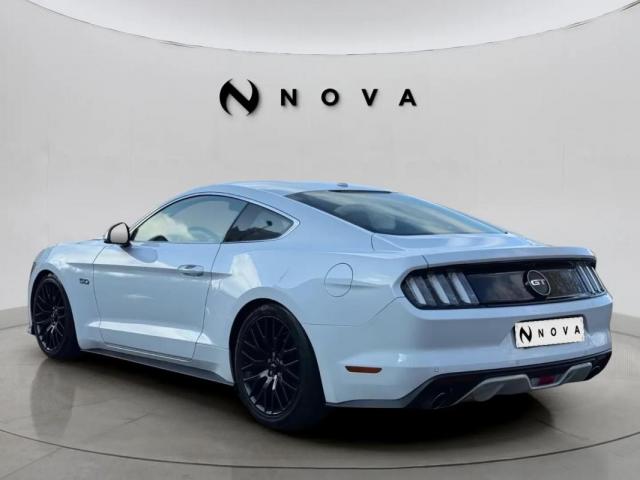 Ford Mustang image 1