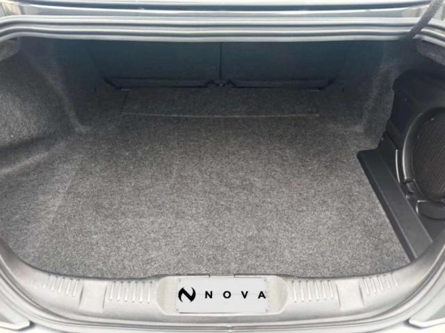 Ford Mustang image 9