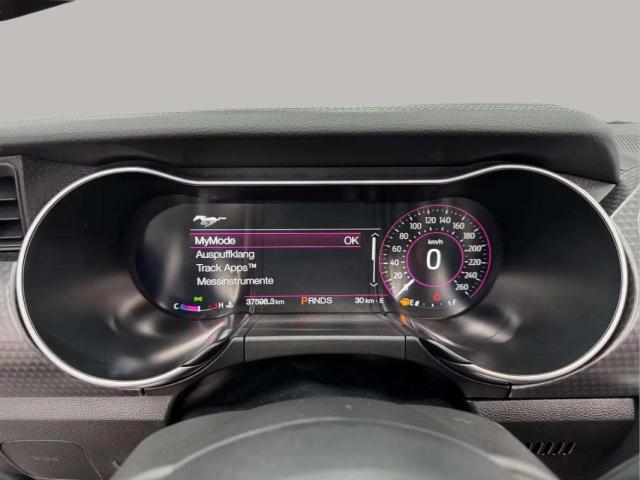 Ford Mustang image 6