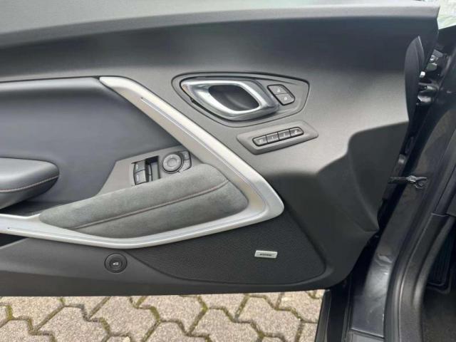 Chevrolet Camaro image 2