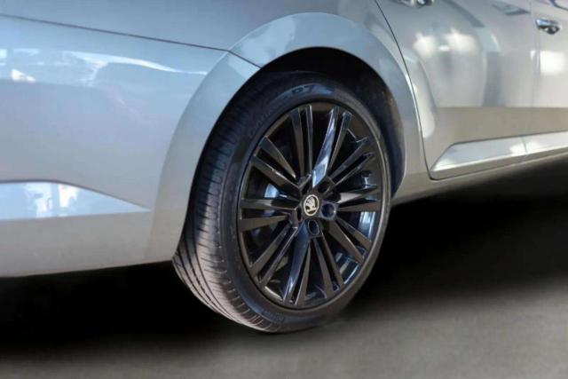 Skoda Superb image 6