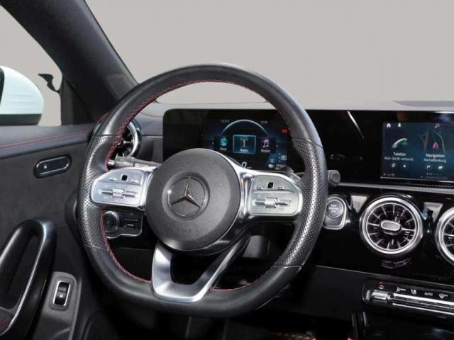 Mercedes Benz Cla image 5