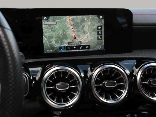 Mercedes Benz Cla image 3