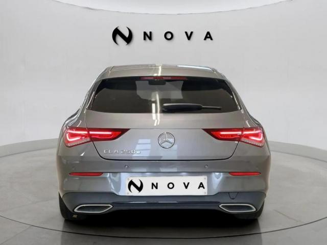 Mercedes Benz Cla Shooting Break image 9