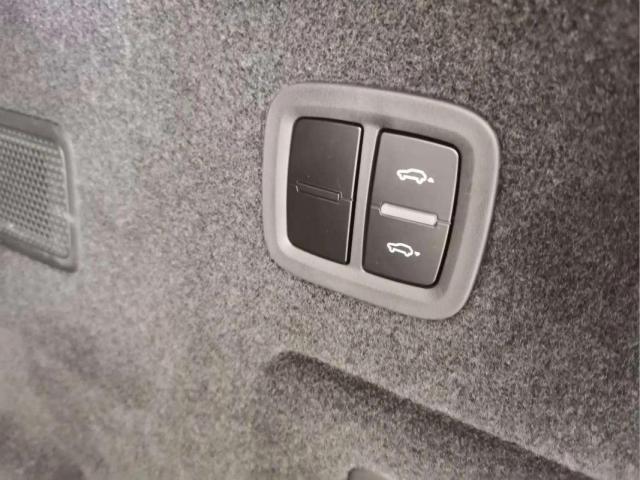 Porsche Cayenne image 4