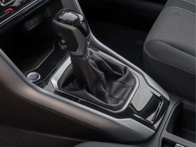 Volkswagen T-Roc image 7