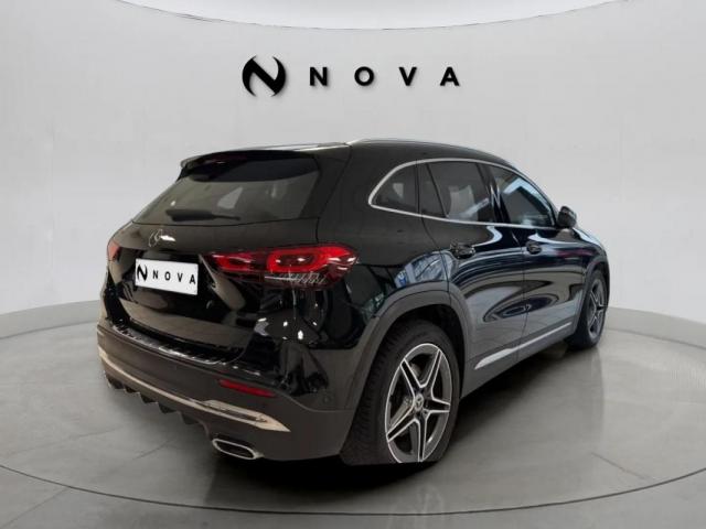 Mercedes Benz Gla image 2