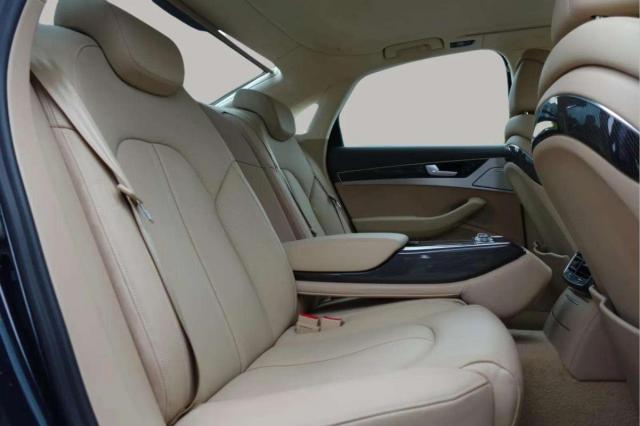Audi S8 image 5