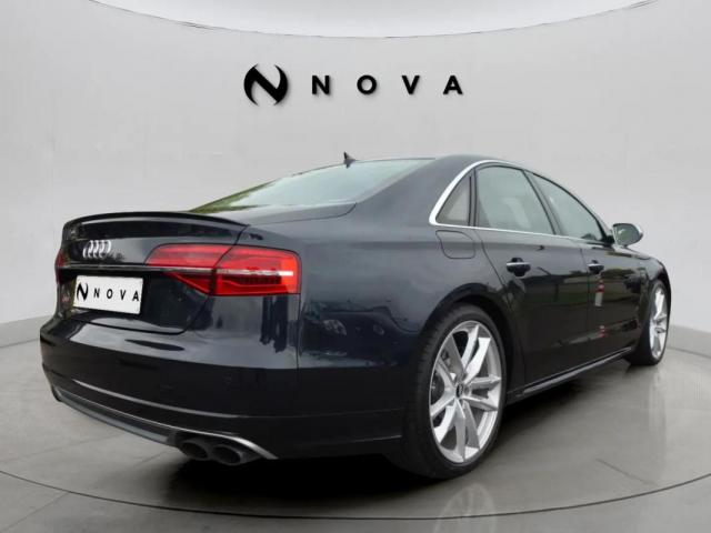 Audi S8 image 8