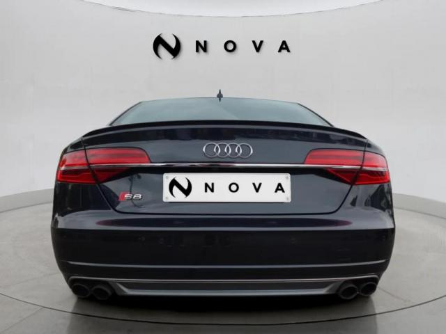 Audi S8 image 6