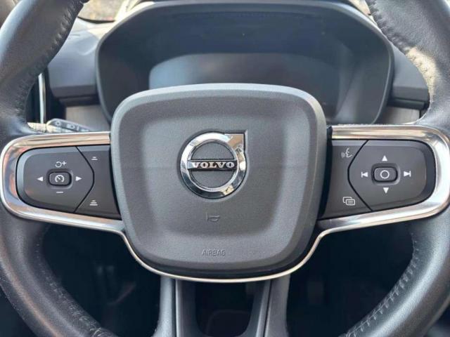 Volvo Xc40 image 9