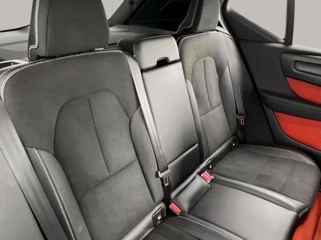 Volvo Xc40 image 8