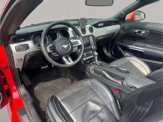 Ford Mustang image 8