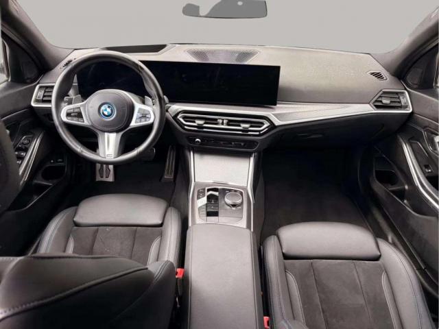 Bmw 320 image 7
