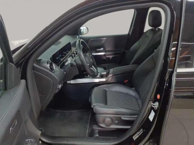 Mercedes Benz Glb image 8