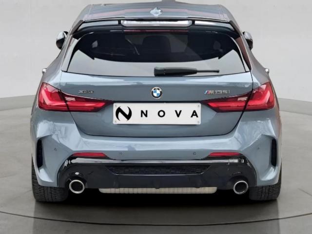 Bmw 135i image 2