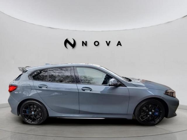 Bmw 135i image 8
