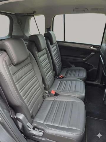 Volkswagen Touran image 1