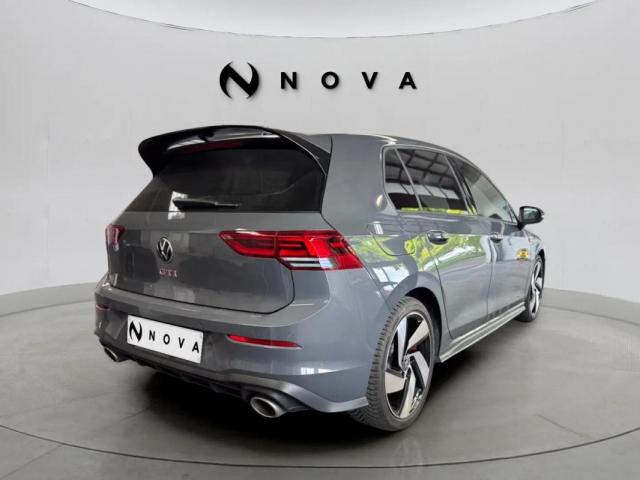 Volkswagen Golf image 6