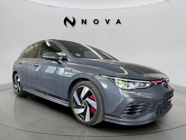Volkswagen Golf image 9