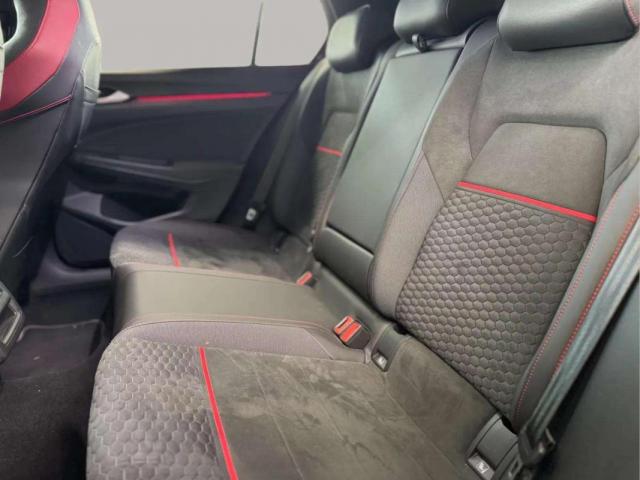 Volkswagen Golf image 1