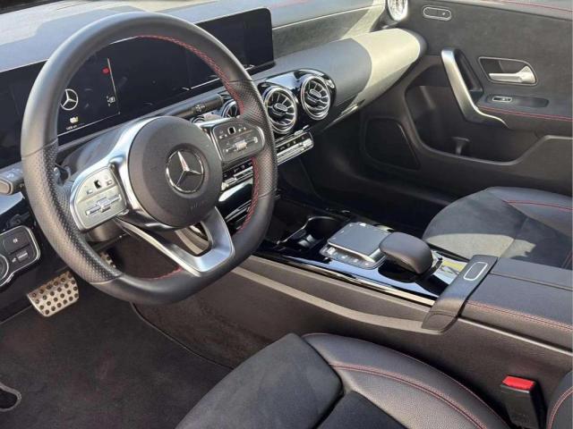 Mercedes Benz Cla image 8