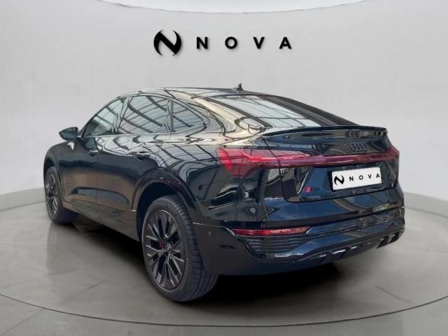 Audi Q8 image 2