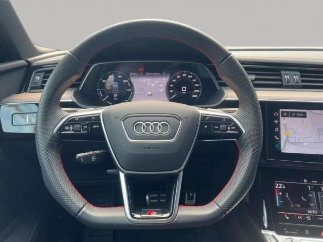 Audi Q8 image 7